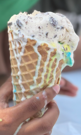 The Cookies & Cream Scoop
Cookies & Cream ice cream is filled with chunky bits of chocolate swirled with smooth vanilla. It’s like sweet and creamy milk and cookies.